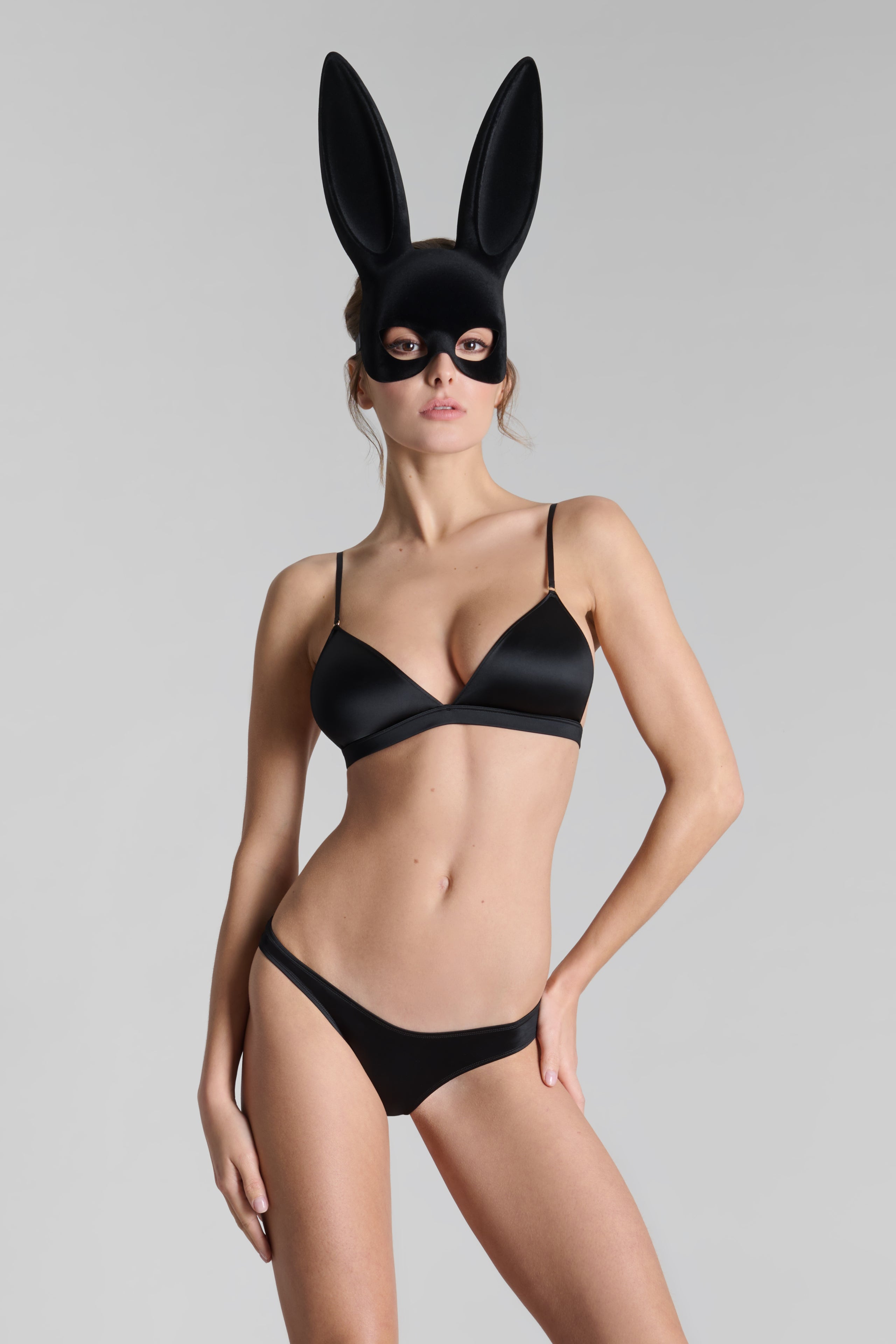 Samt-hasenmaske mit pompon - Bunny