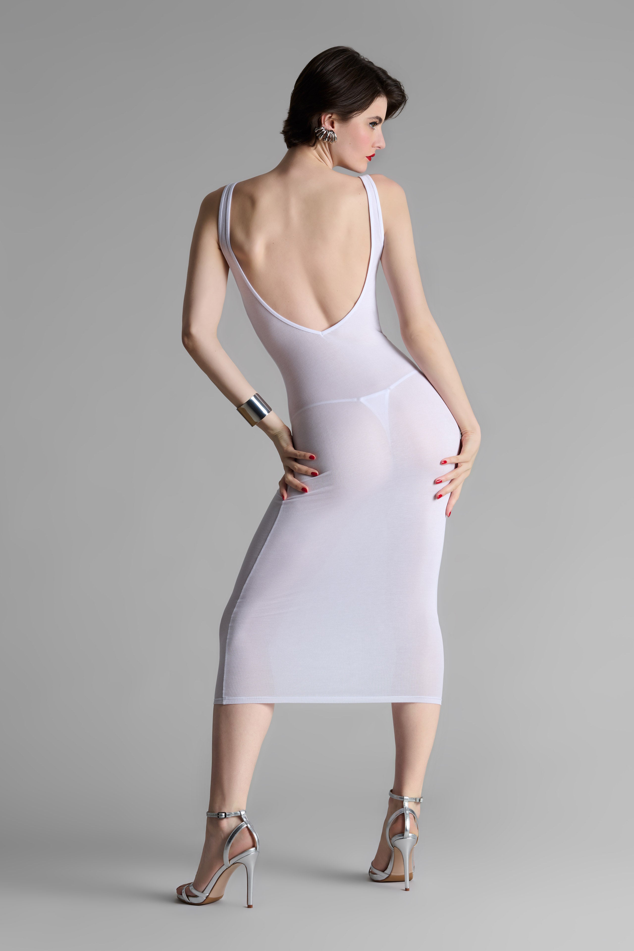 Rückenfreies langes Kleid - La Femme Amazone