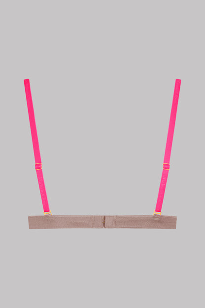 Triangel BH - Corps à Corps