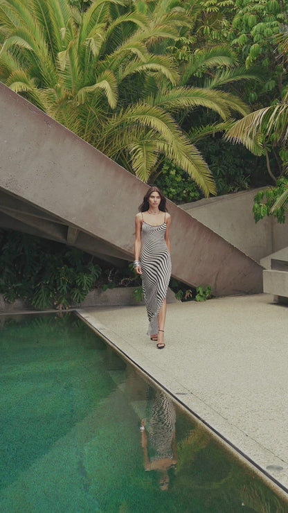 Lange Rückenfreikleid - Fever