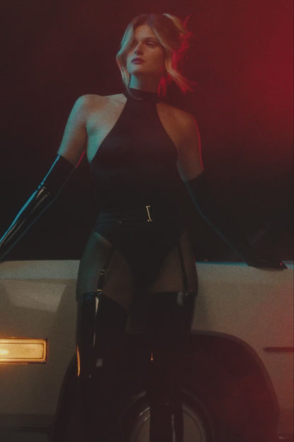 String-Body mit amerikanischem Ausschnitt - French Kiss